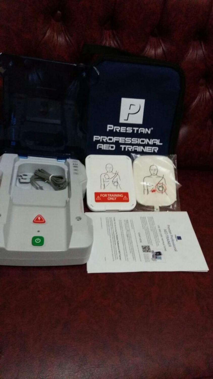 AED TRAINING PRESTAN
