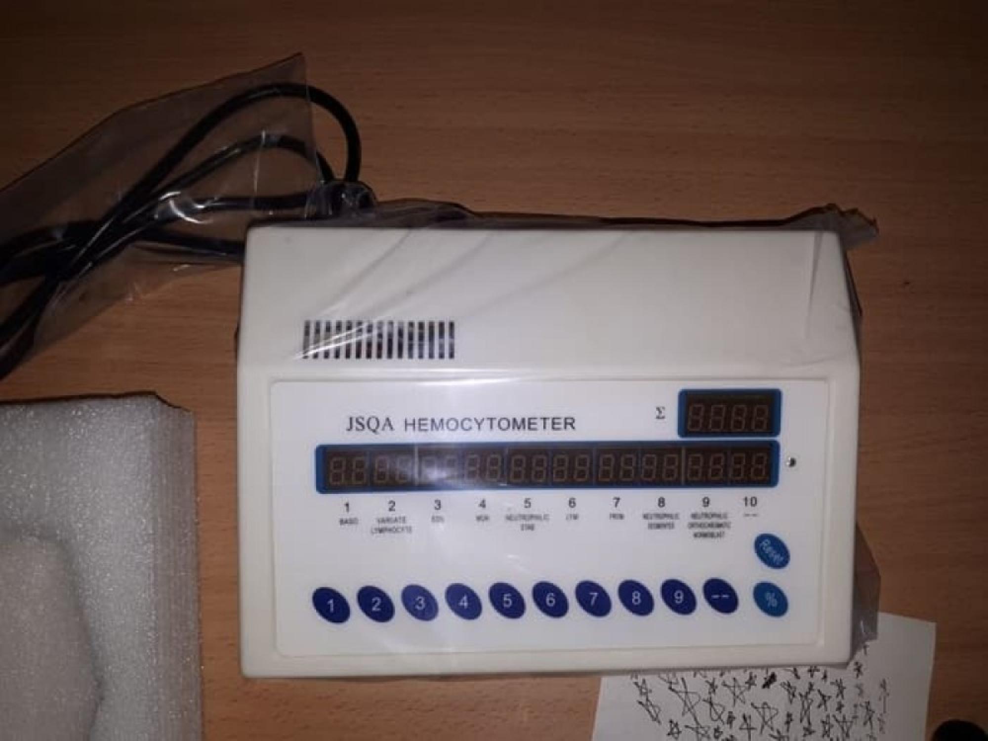 Blood Cell Counter Hemocytometer