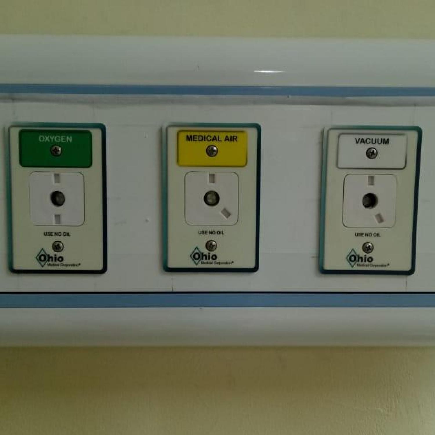 OHIO OHMEDA CONSOLE OUTLET OXY/N2O/AIR/VAC/CO2/WAGD