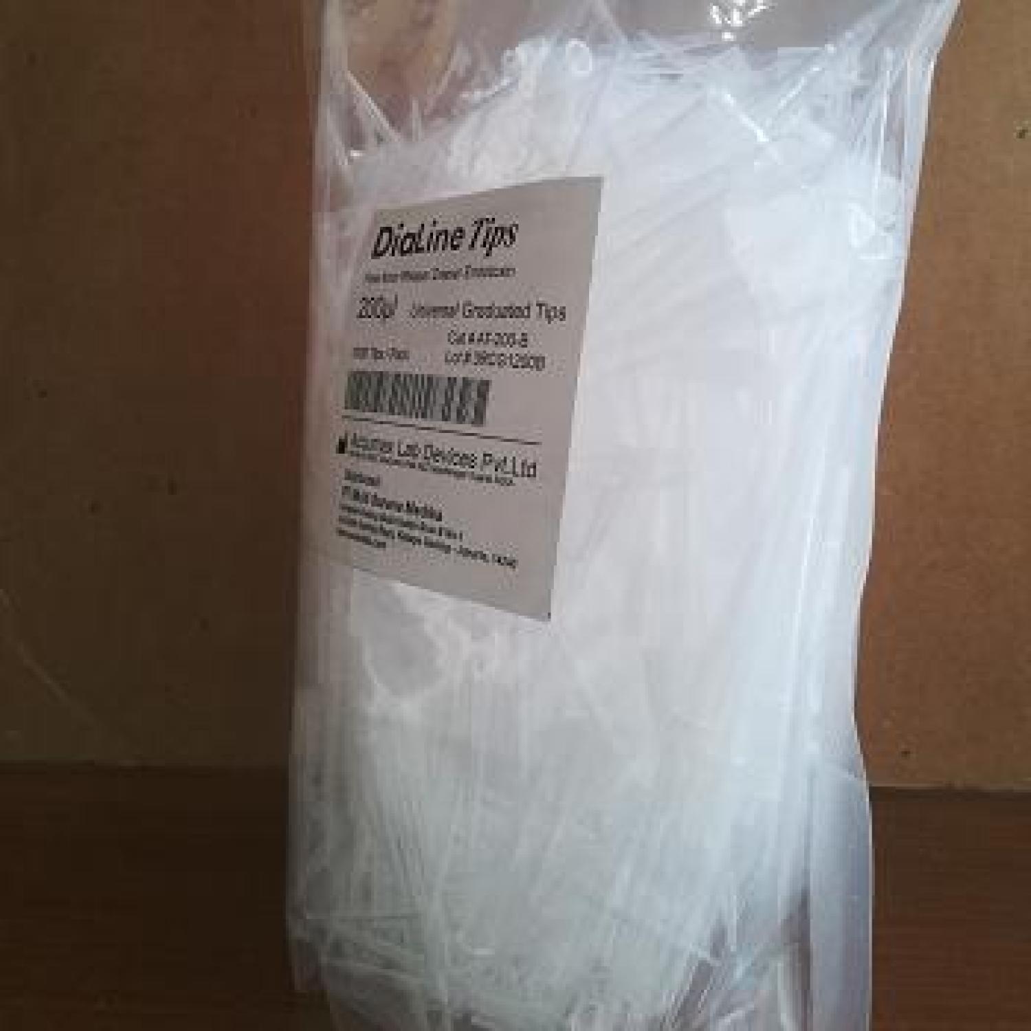PROMO DiaLine Universal Graduated Micropipette Tips 200uL BUY 1 GET 1