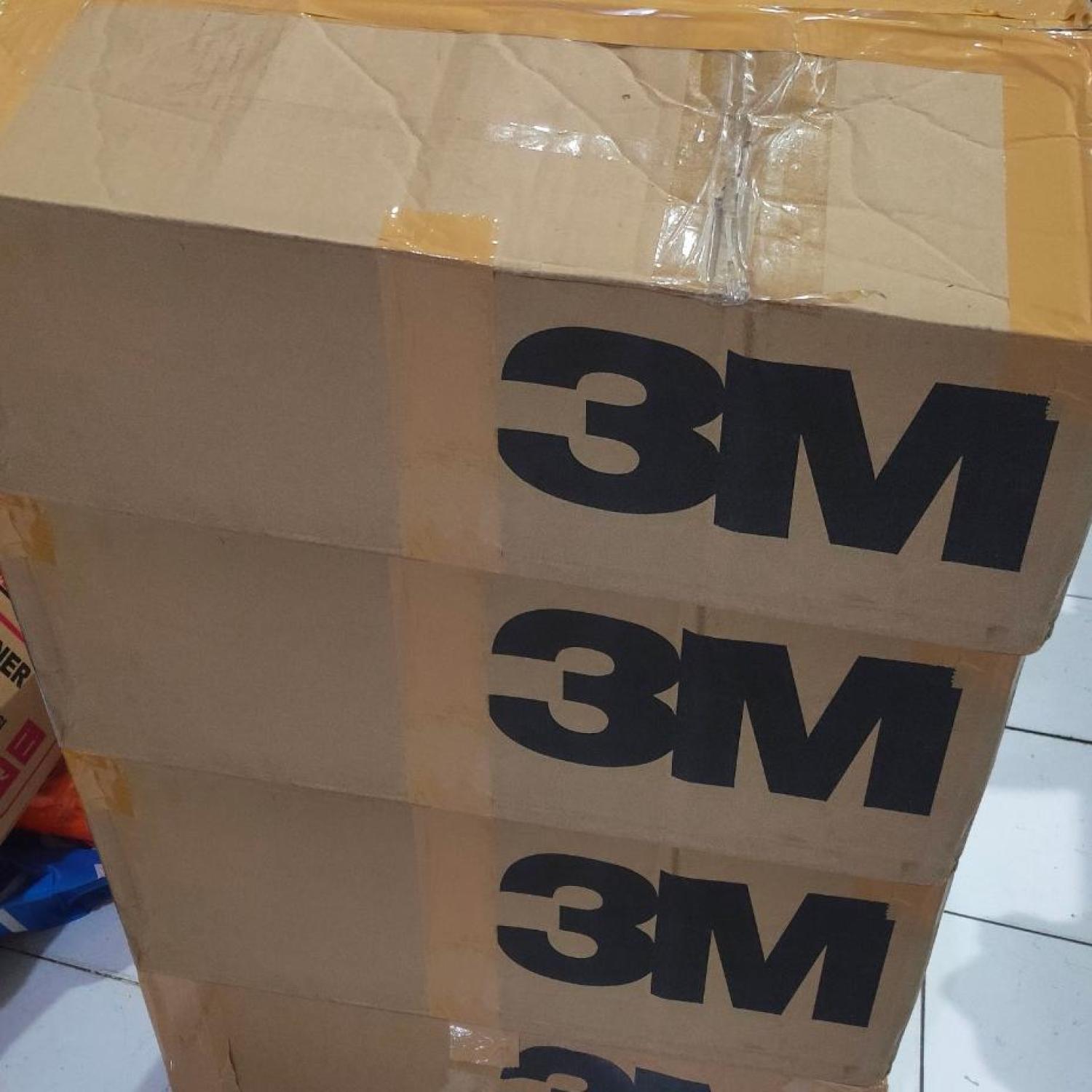 Masker 3M N95 type 8210