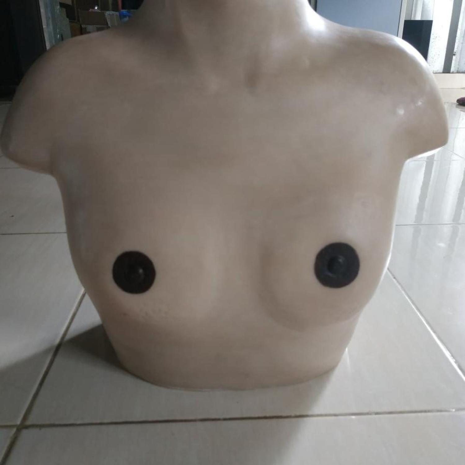 PHANTOM MANIKIN IBU MENYUSUI