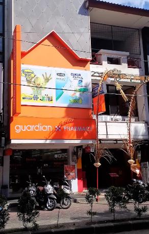 Apotek Guardian-F Bali Kuta Side Walk