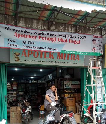 Apotek Mitra juang