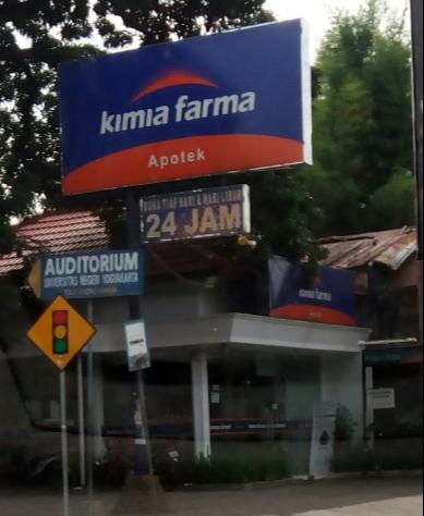 Apotek Kimia Farma Uny