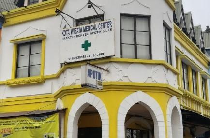 Apotek Kota Wisata Medical Center