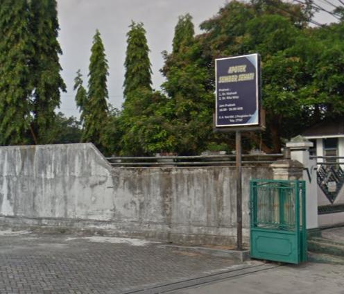 Apotek Sumber Sehati, Dr. Rita Wey